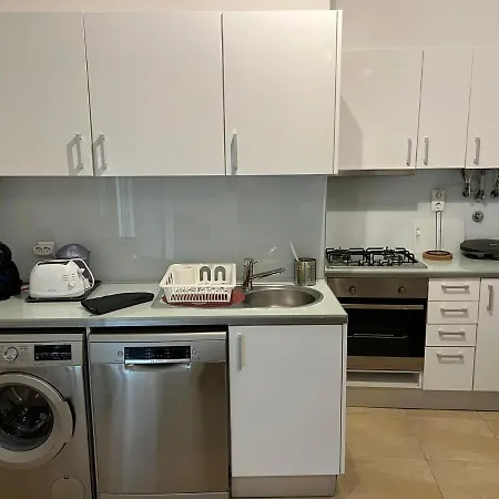 Amazing Apolonia Apartman