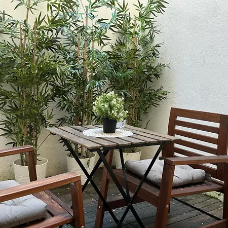 Amazing Apolonia Lisboa